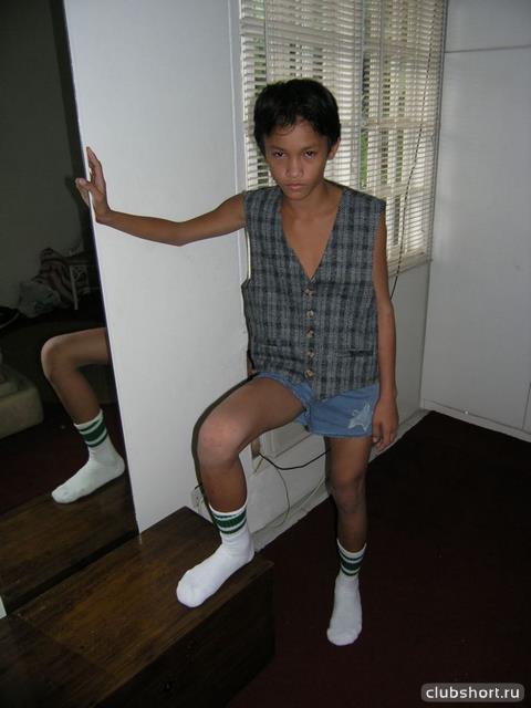 8362_asian-boys-in-shorts-ru-046.jpg